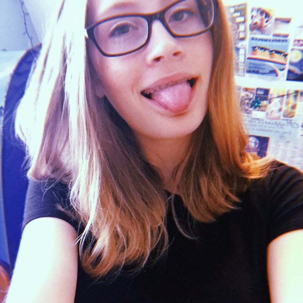 Meet your Posher, Emilee